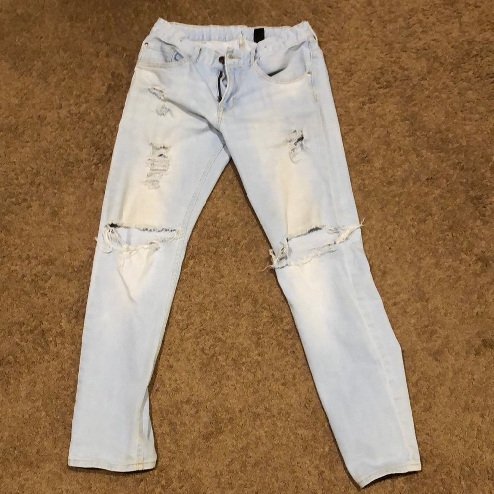 Self distressed Jeans
